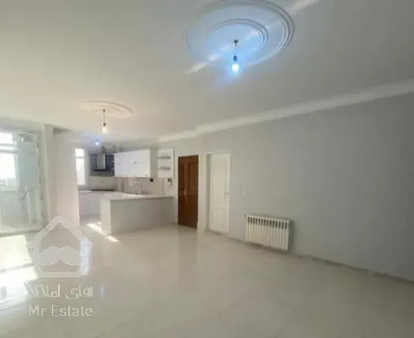 81 متر/خوش نقشه/نوساز/غرق نور/فول امکانات