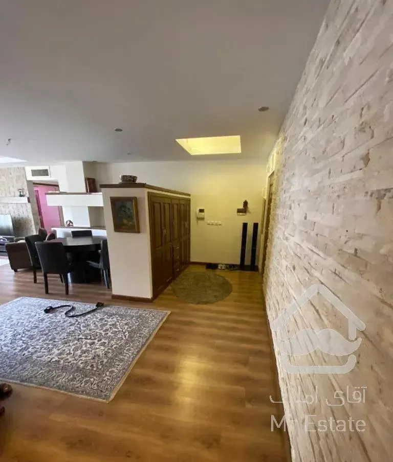 آپارتمان اوین ۱۴۱ متری