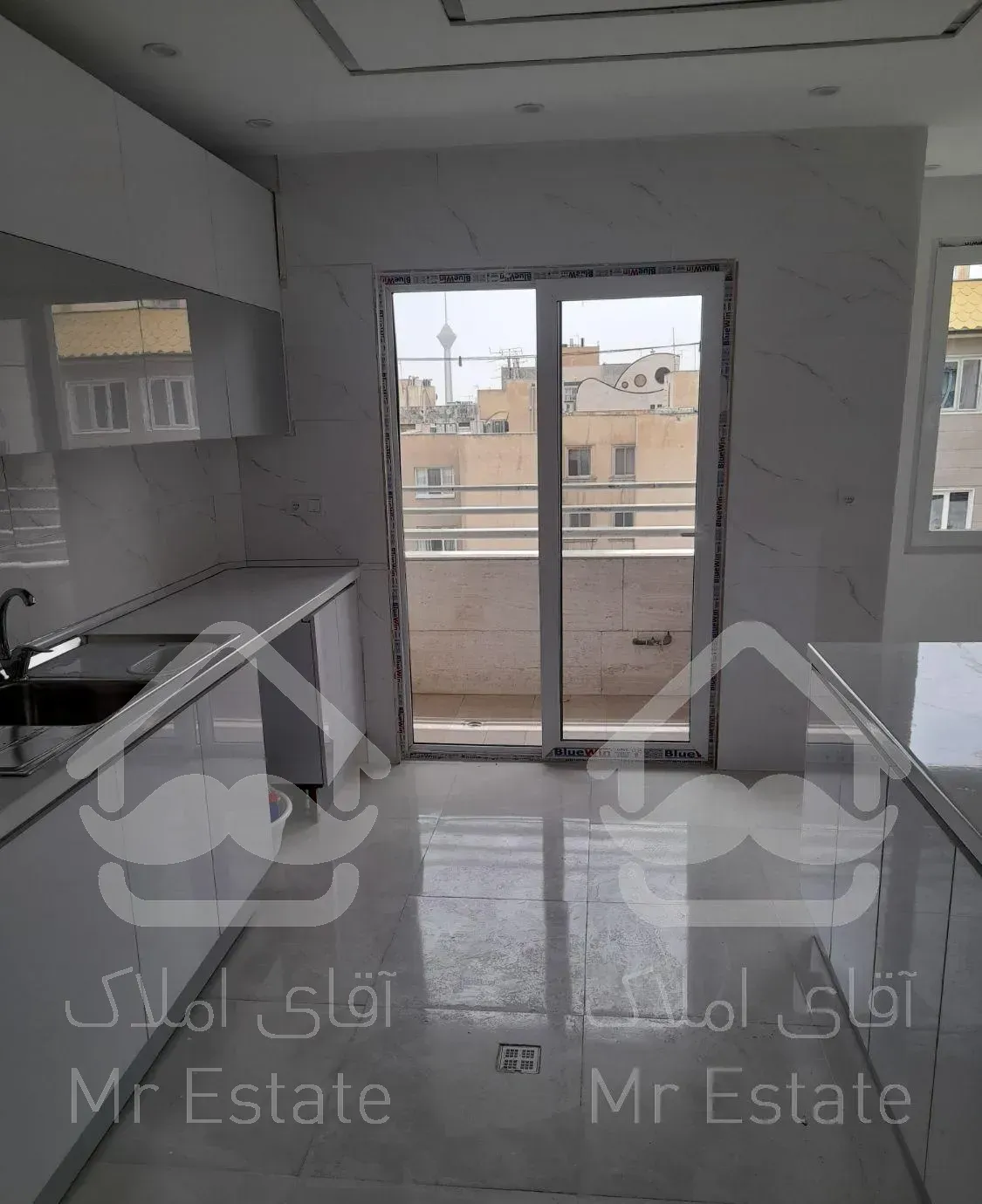 ۱۰۷متر بالا کاج سعادت آباد