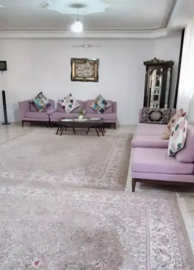 ۱۲۰ متر دو خواب طبقه دوم غرق نور