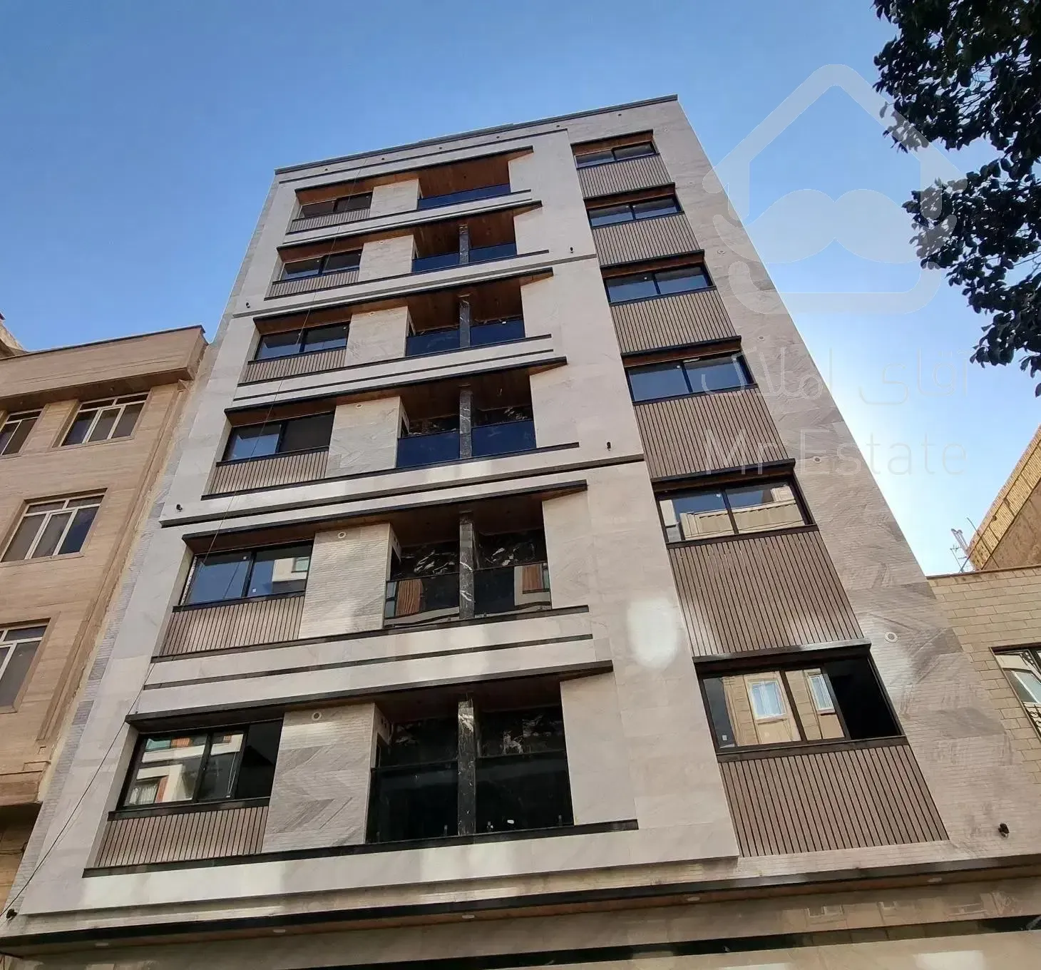 57 متر نوساز / فول نصبیات . سالن نور گیر مستقیم