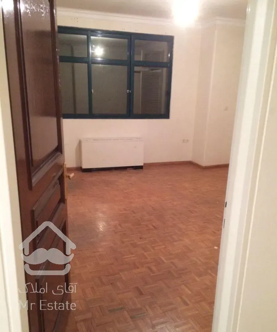 ولیعصر موقعیت اداری ۱۷۵ متر ۳خواب