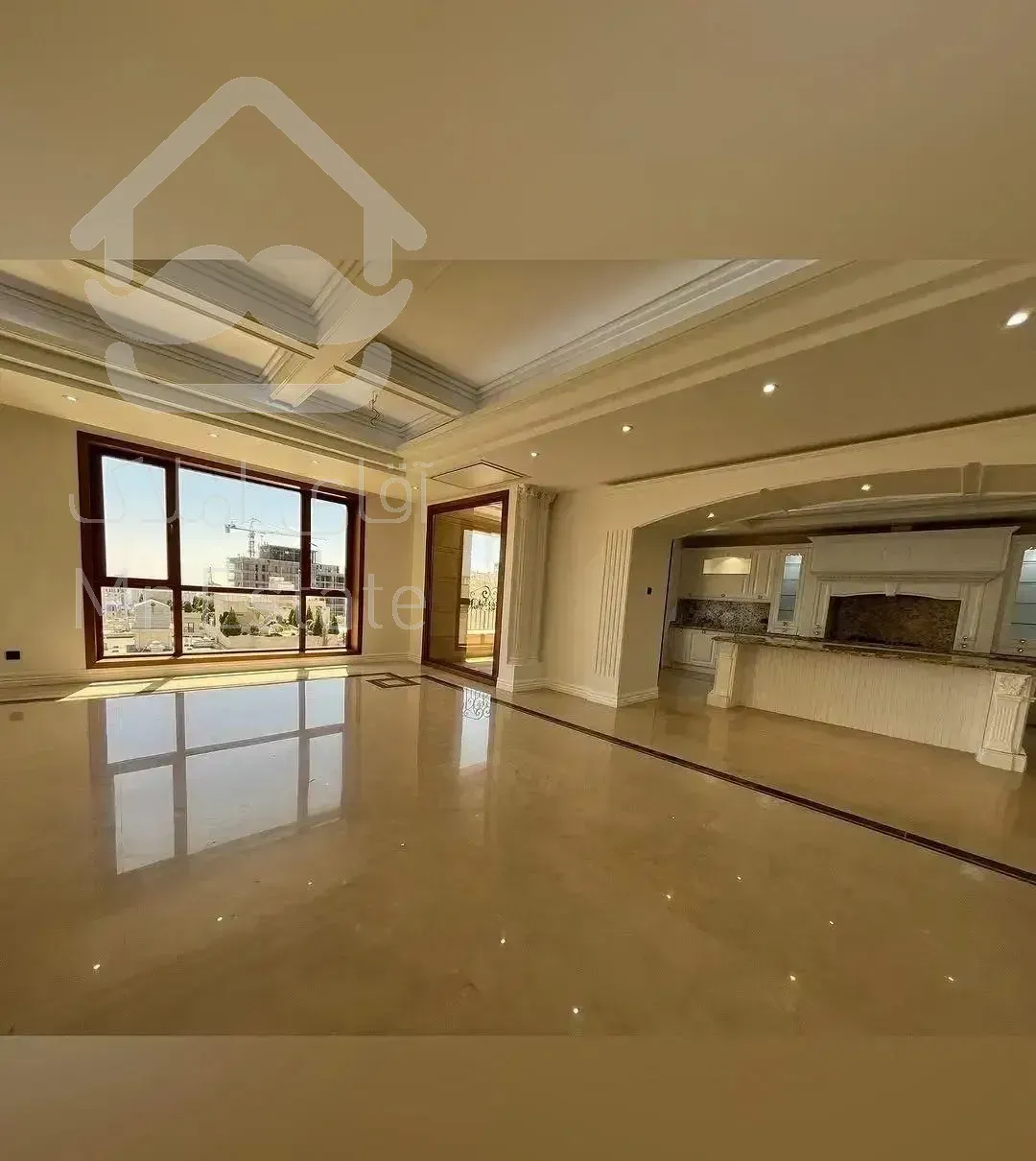 ۳۰۰متر ۴خواب نوساز ۲۰متر تراس هتلینگ آفرویژه