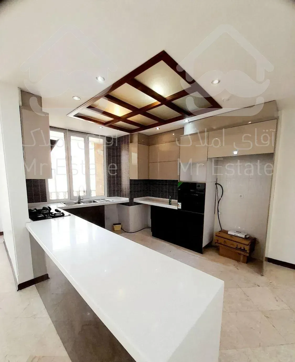 ۱۴۰ متر / حکمت/ خوش نقشه/کم سن /