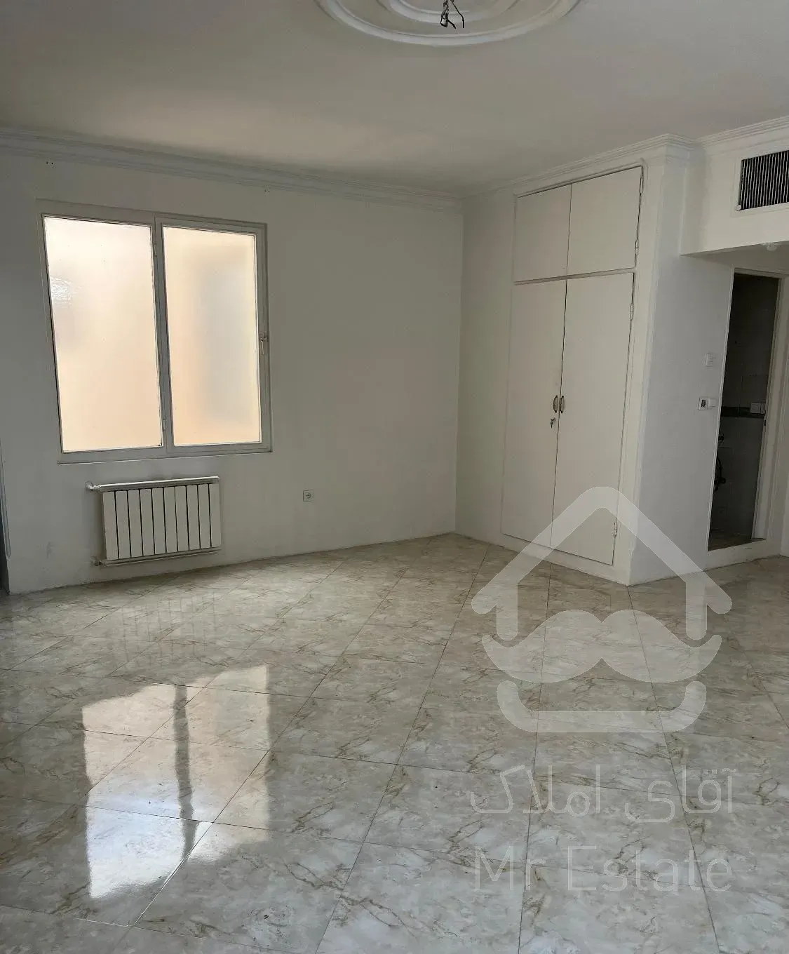 آپارتمان ۸۱ متری ط سوم پارکینگ انباری تخلیه