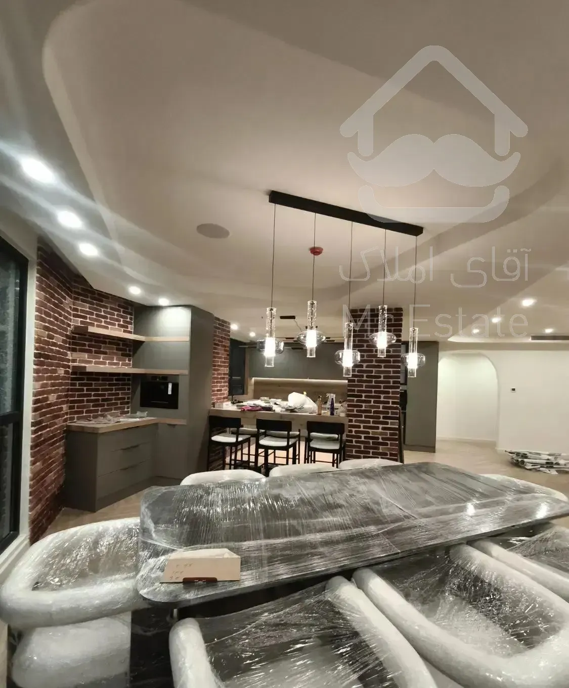 فروش آپارتمان مدرن ۲۱۸ متری ۴ خوابه در دارآباد