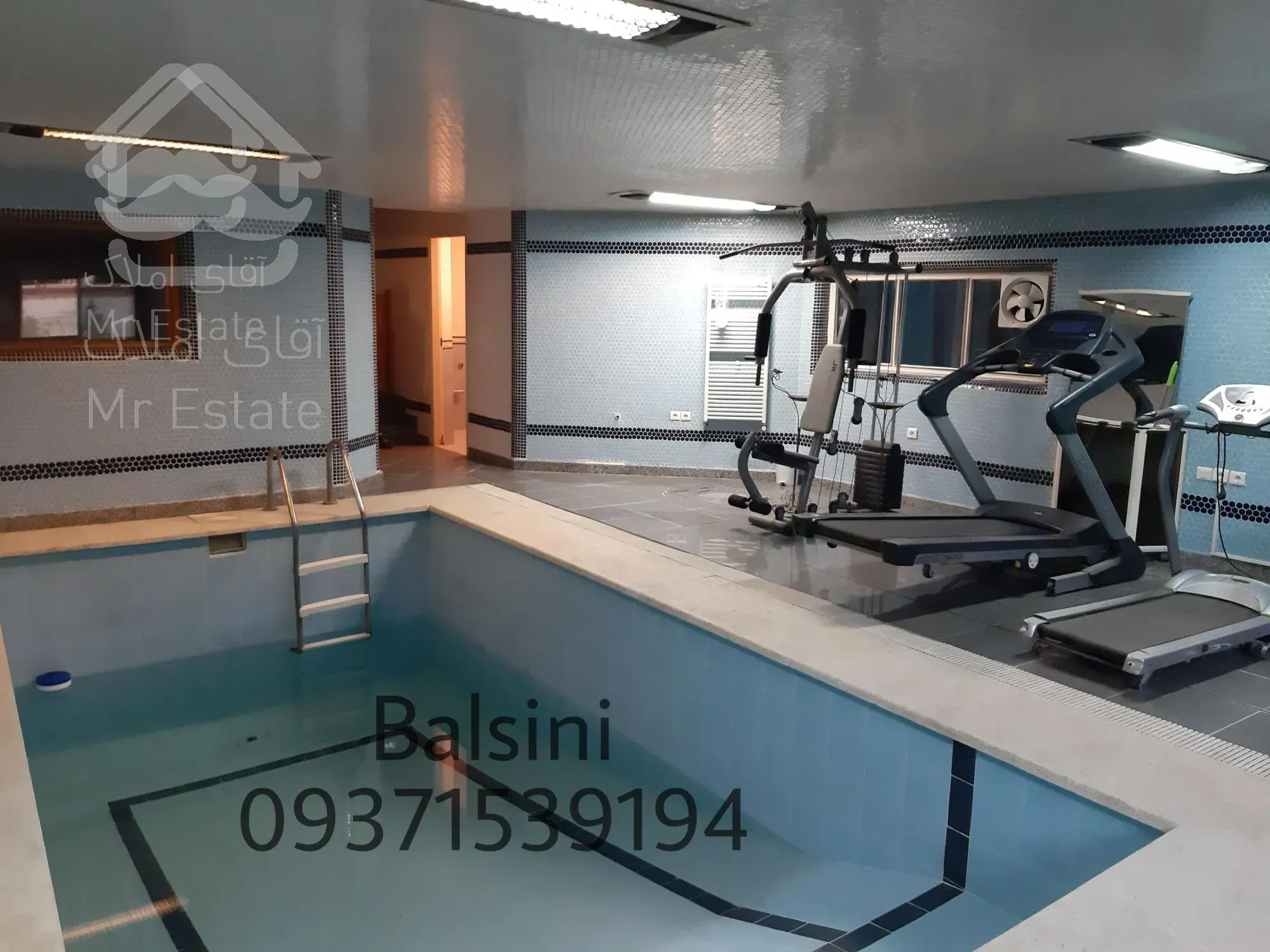 ویلا آپارتمان 700متر بنانیاوران تراس فول امکانات بازسازی شده