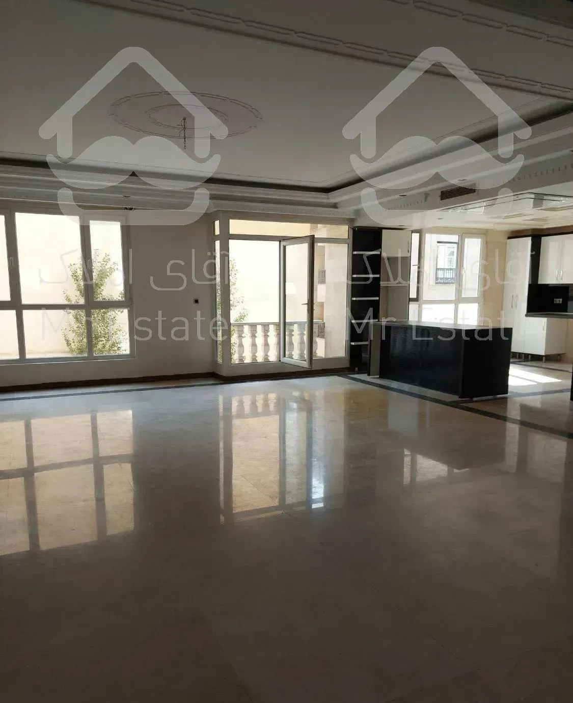 ۲۲۰متر ۴ خواب (در حد نوساز)