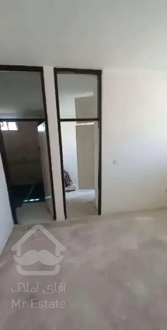 آپارتمان تک خواب ۵۰متر طبقه اول داری سند تک برگ