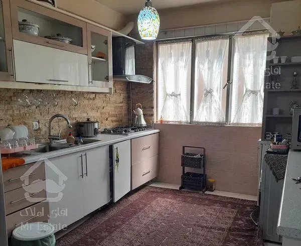 نزدیک درختی 105متری