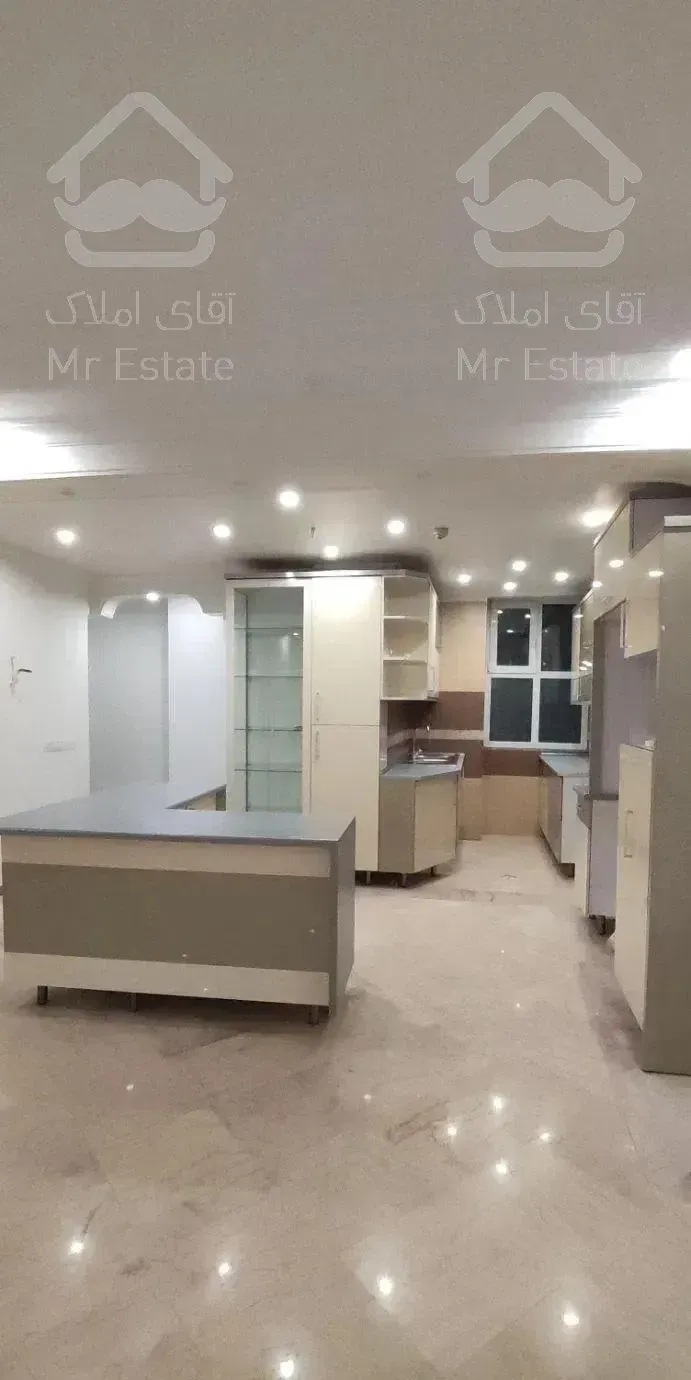 لویزان۱۵۶ متر ۳خوابه   خ مبارکی