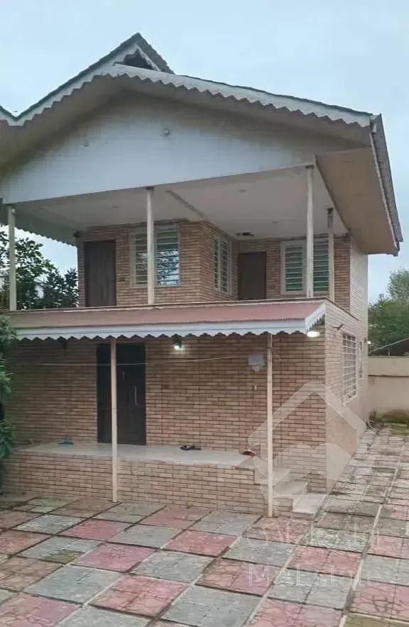 ویلا ۵۰۰متر زمین۱۶۰متر بنا استخر دار