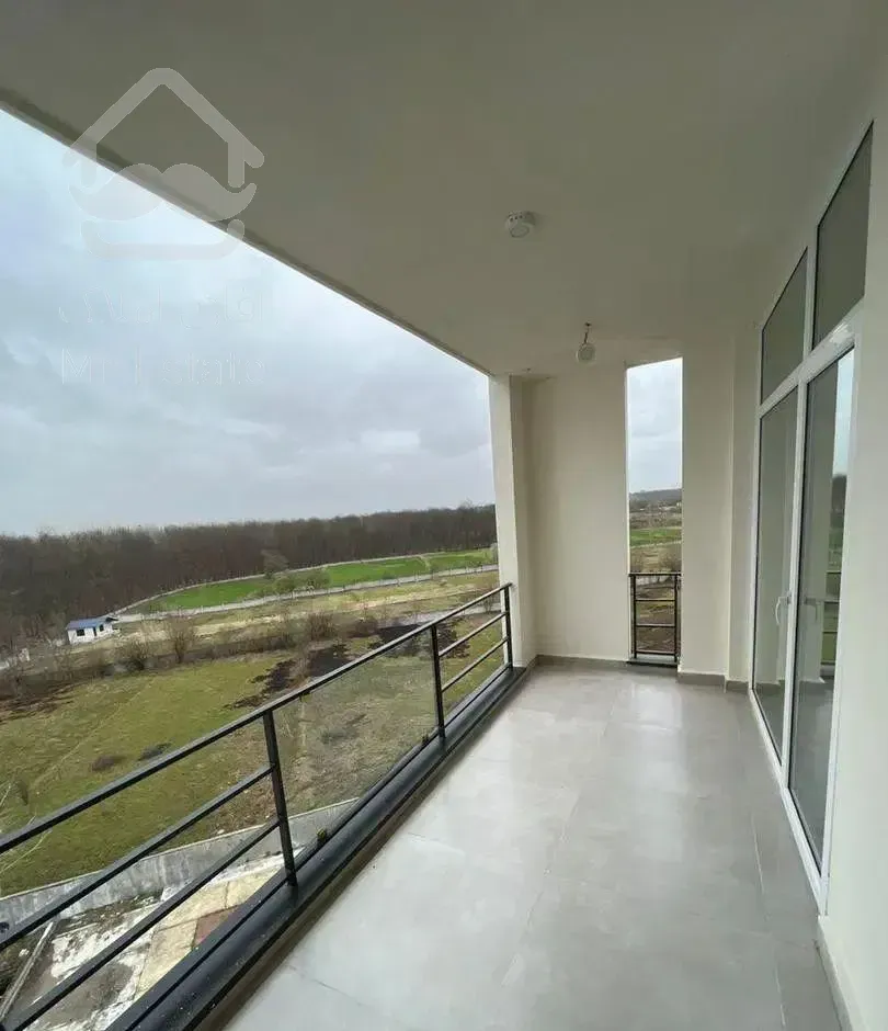 آپارتمان اروپایی۱۲۰ با استخر ویو جنگل نگهبانی