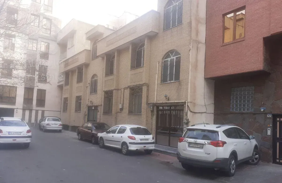 خانه  ۲۱۰ متری در سعادت آباد خ بخشایش