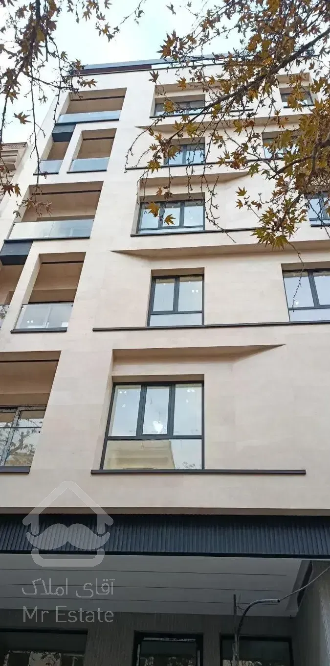 فرمانیه ۱۷۰متر۳خواب/یک مستر/نور شمال و جنوب/لابی