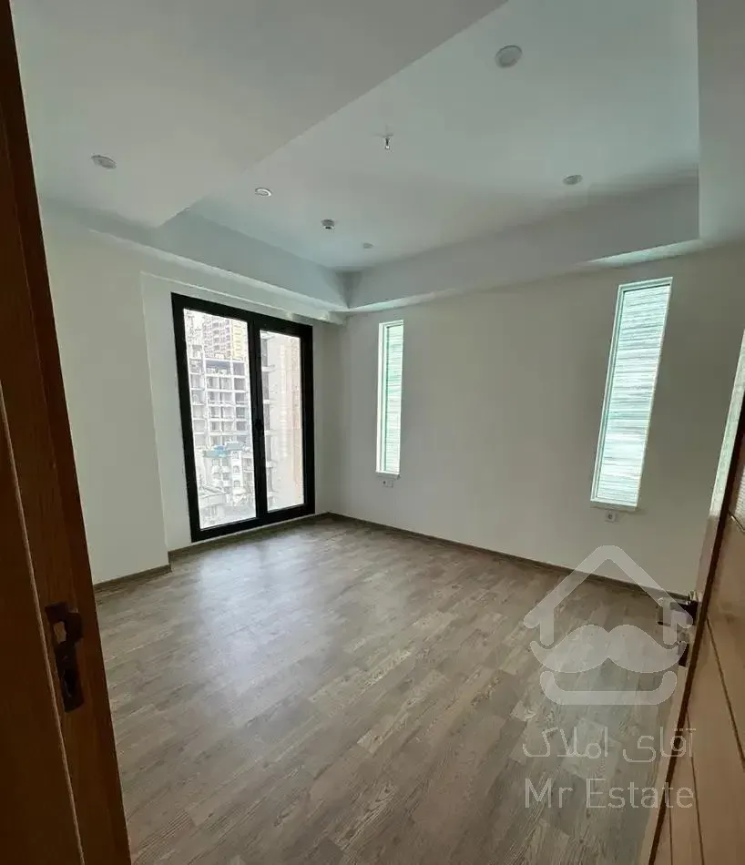 نیاوران/یاسر/۲۴۰متر/نئوکلاسیک/سندشخصی فول