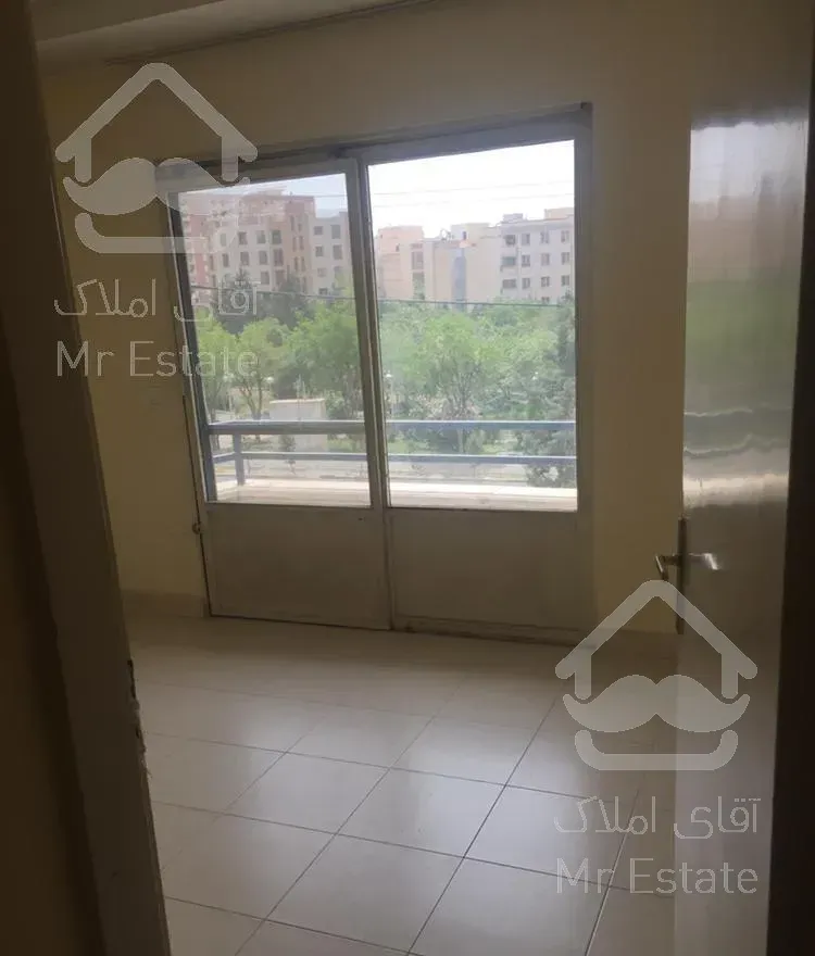 ۸۰ متر/ دوخوابه/ویو تهران