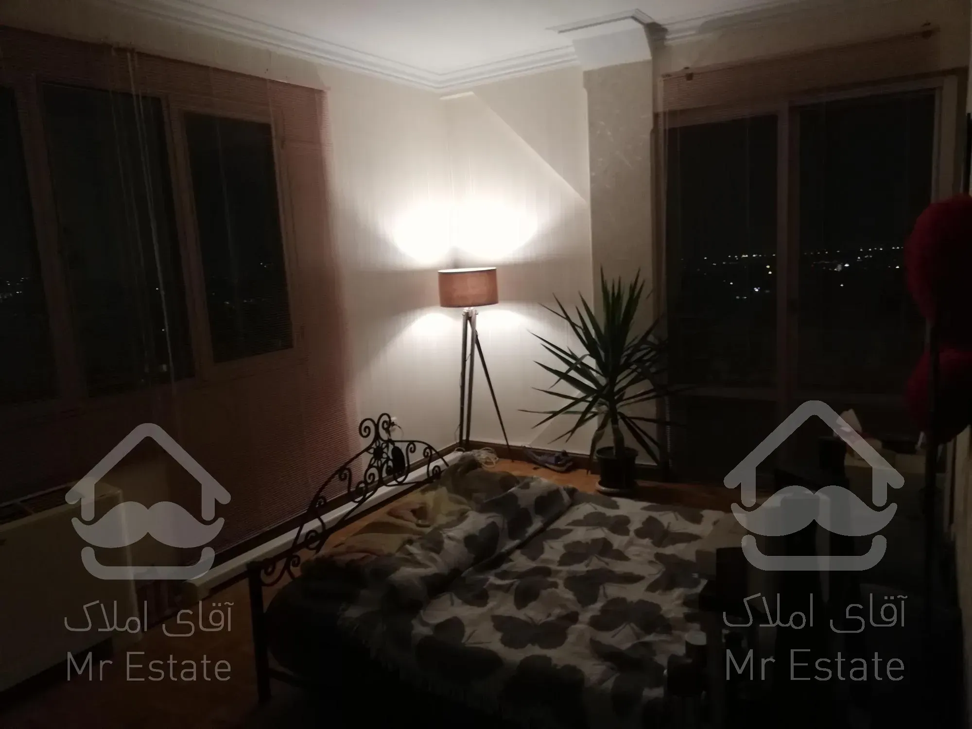 واحد لوکس در طبقه آخر یک برج ۱۴ طبقه