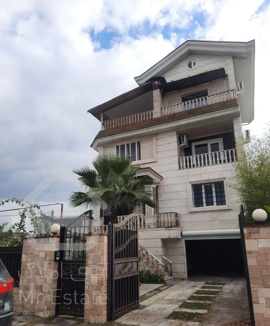 فروش خانه ویلایی ۳۳۳ متری العدیر