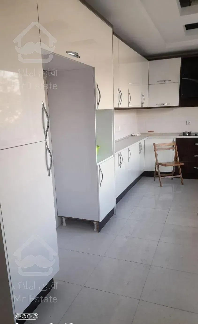 رهن و اجاره آپارتمان ۱۴۵متری(نوساز)در کوی ارغوان