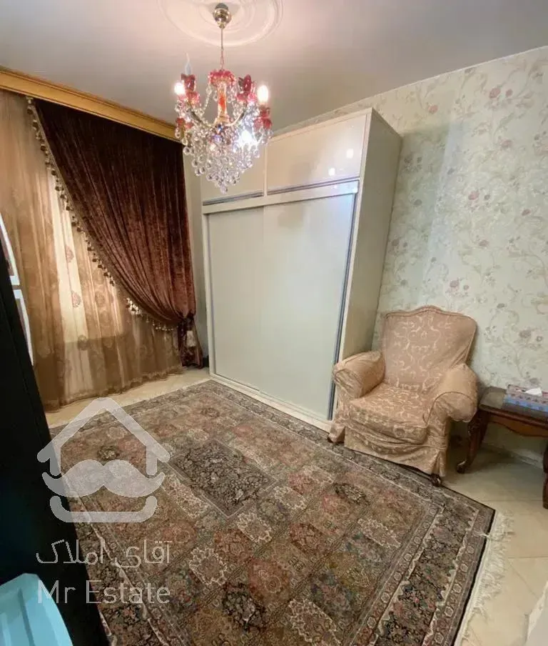 شیراز جنوبی بلوار علیخانی ١٨٠ متر ٣ خوابه