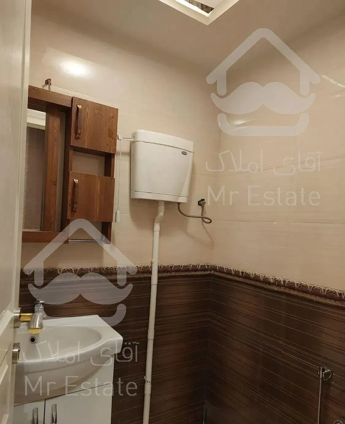 ۹۳ متر اشرفی باهنر