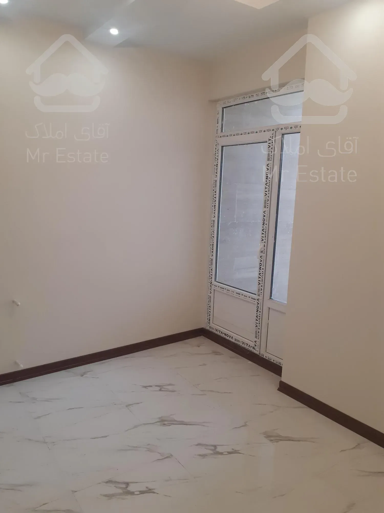 خرید آپارتمان ۱۴۳ متر ۳ خواب مهرشهر فاز۴ خ ۴۱۱ غربی