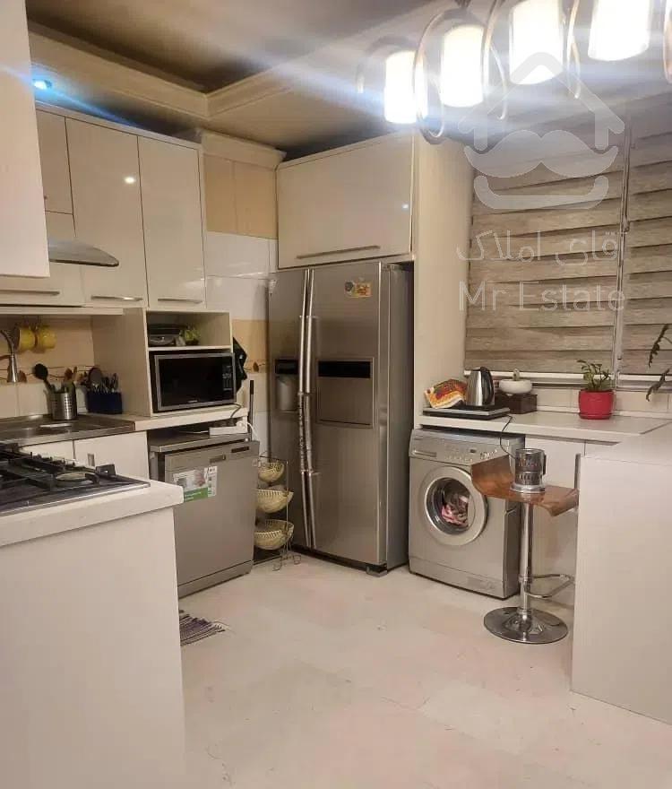 ۶۸ متر ۲ خ طبقه اول رو به آفتاب