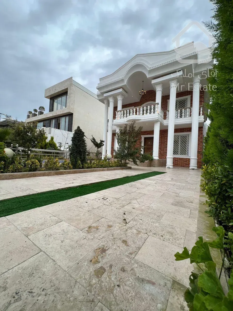 فروش فوری ویلا ۴۰۰ متری امیر آباد