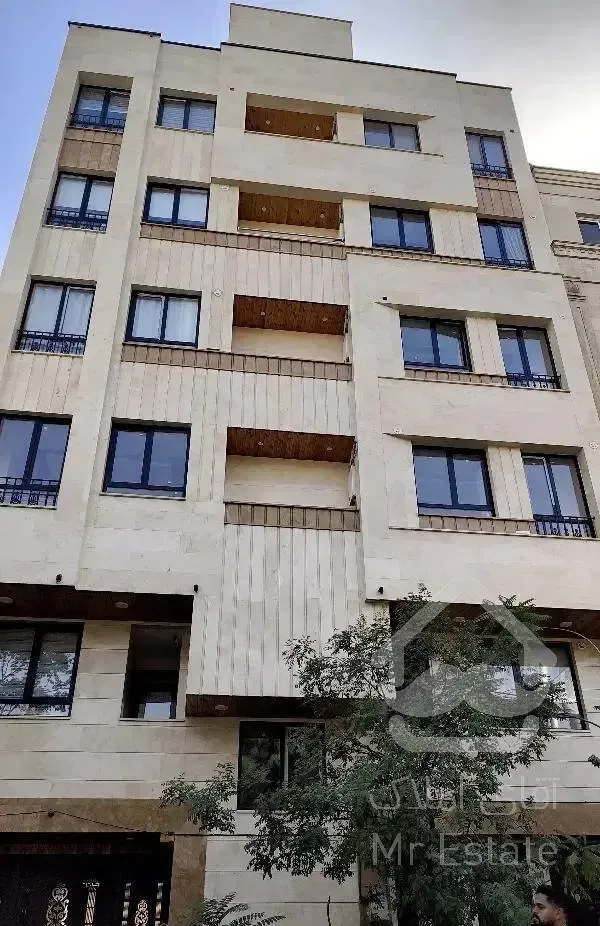 آپارتمان نوساز دوخوابه 105 متر