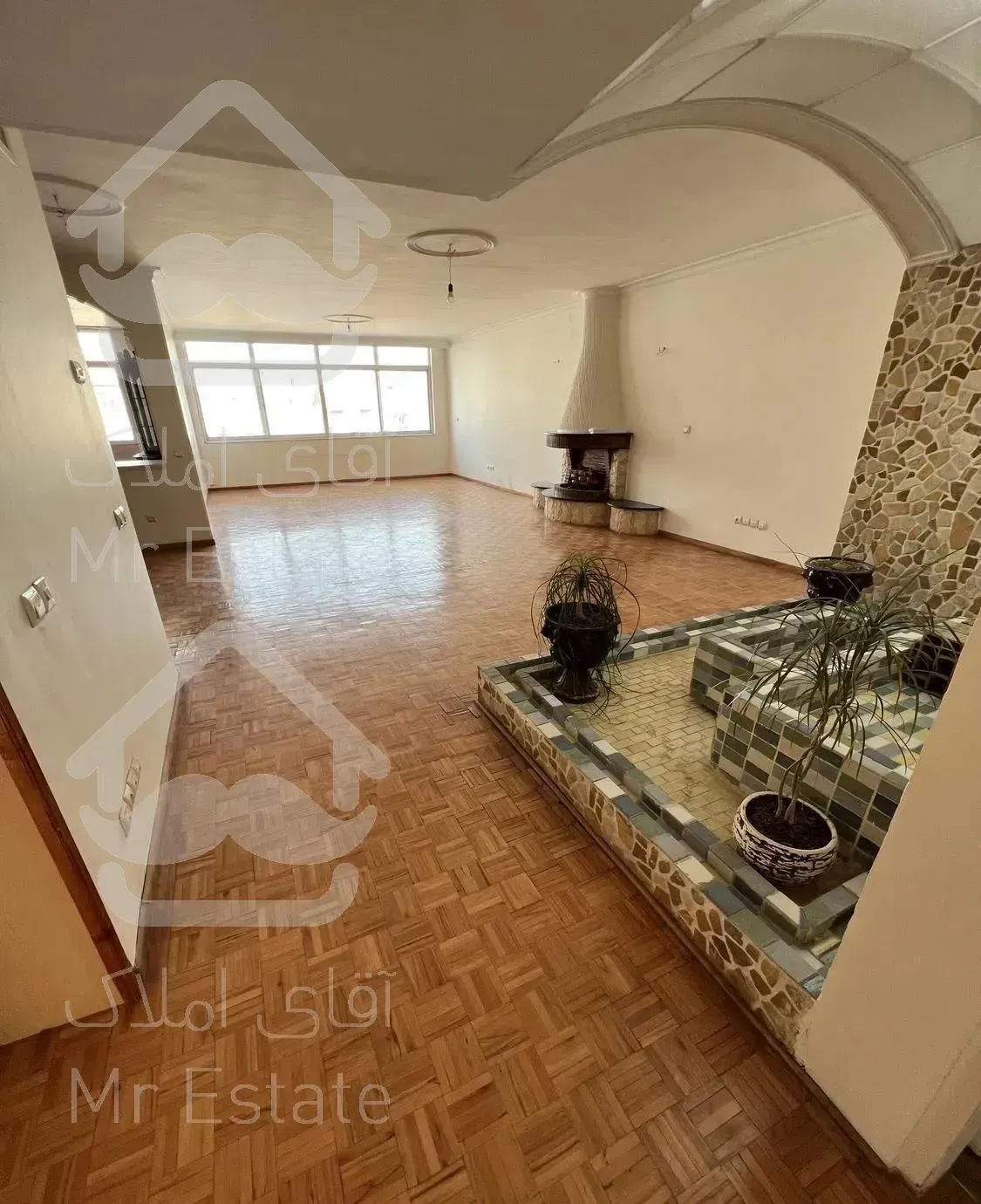 161 متر سه خوابه حوالی پارک هنرمندان