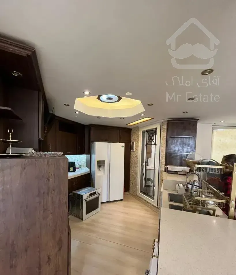 آپارتمان دو خواب ۱۳۵ متر آجودانیه