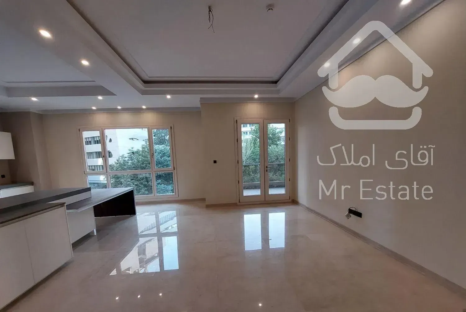 ۳۰۰متر کلید نخورده تکواحدی مدرن در فرشته