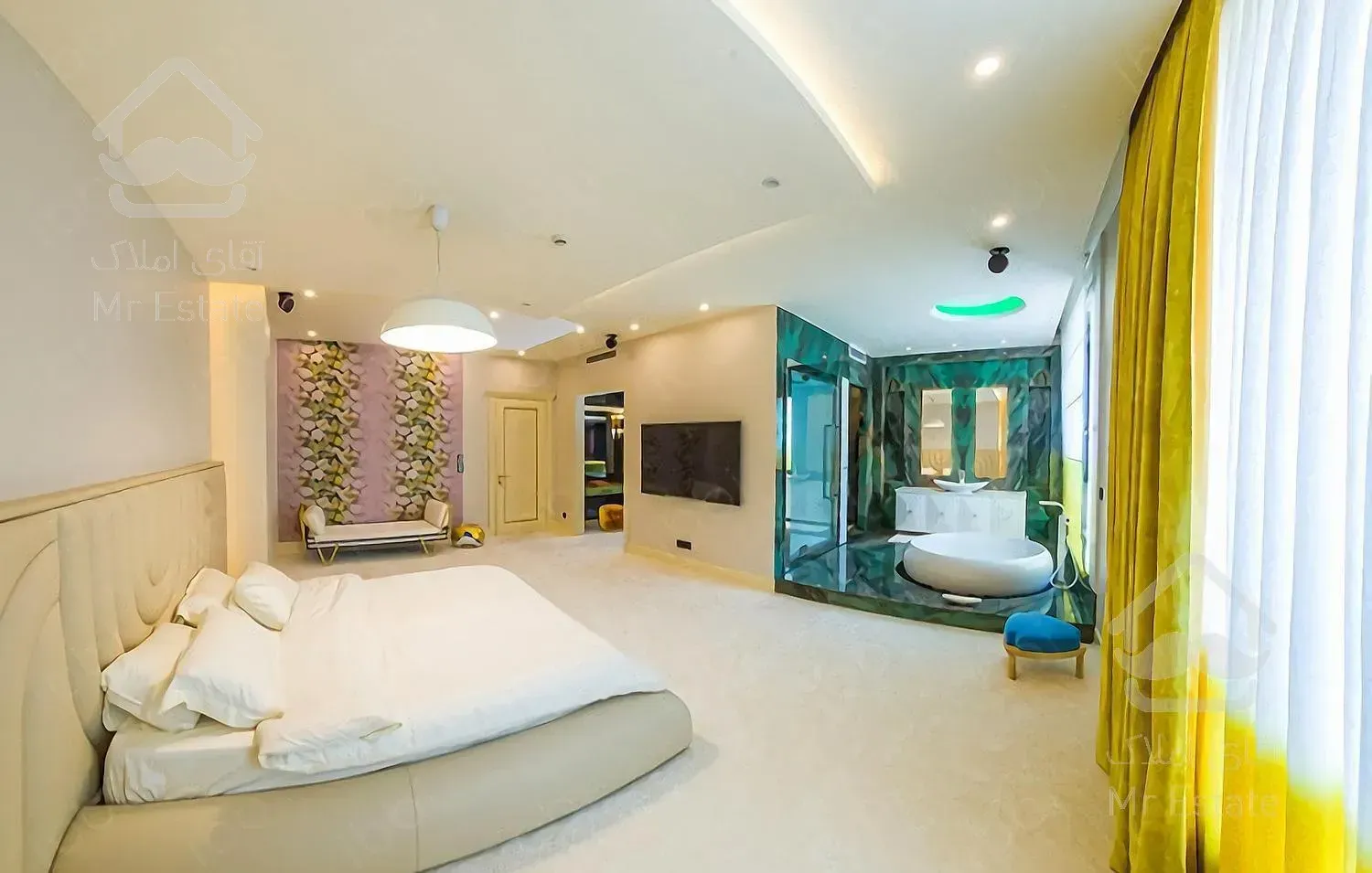 فرشته 270 متر، طبقه 15، 80 متر تراس، جنب سفارت