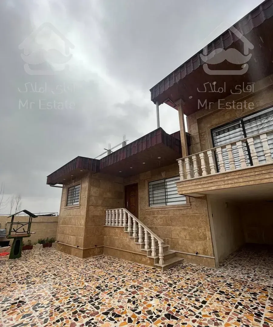 ویلا ۲۰۰ متر استخرو جکوزی دار بدون واسطه