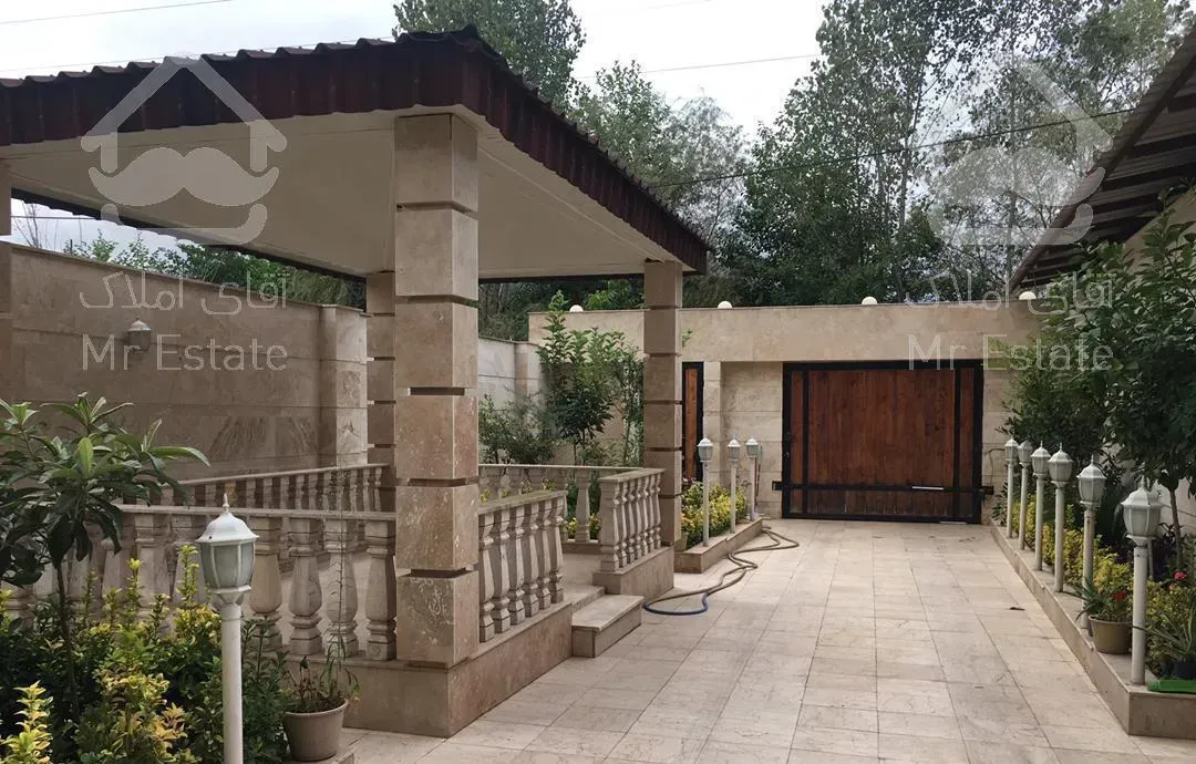 ویلا  استخردار ۲۵۰ متر