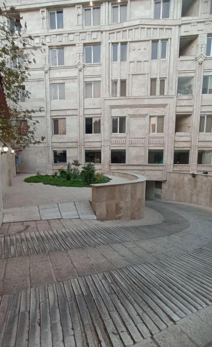 ۵۰ متر خوش نقشه/فول امکانات/شهر زیبا