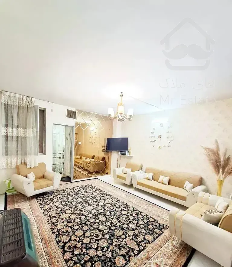 52متر * پارکینگ سندی * تاپ لوکیشن * قائمیه