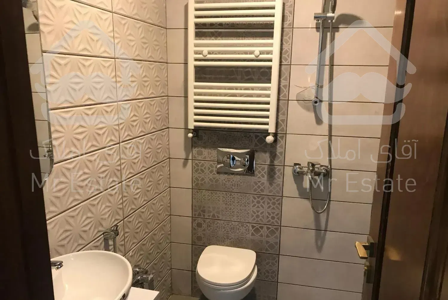 ونک خوارزمی   شیک  ۲ پارکینگ ۱۵۰متر    نوساز