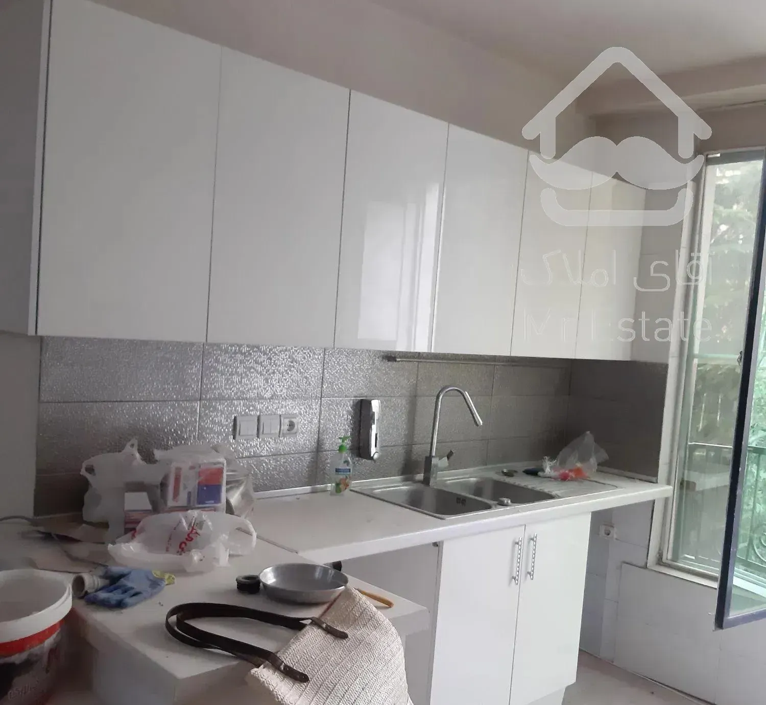 ۸۵ متر بازسازی شده آلاله شرقی