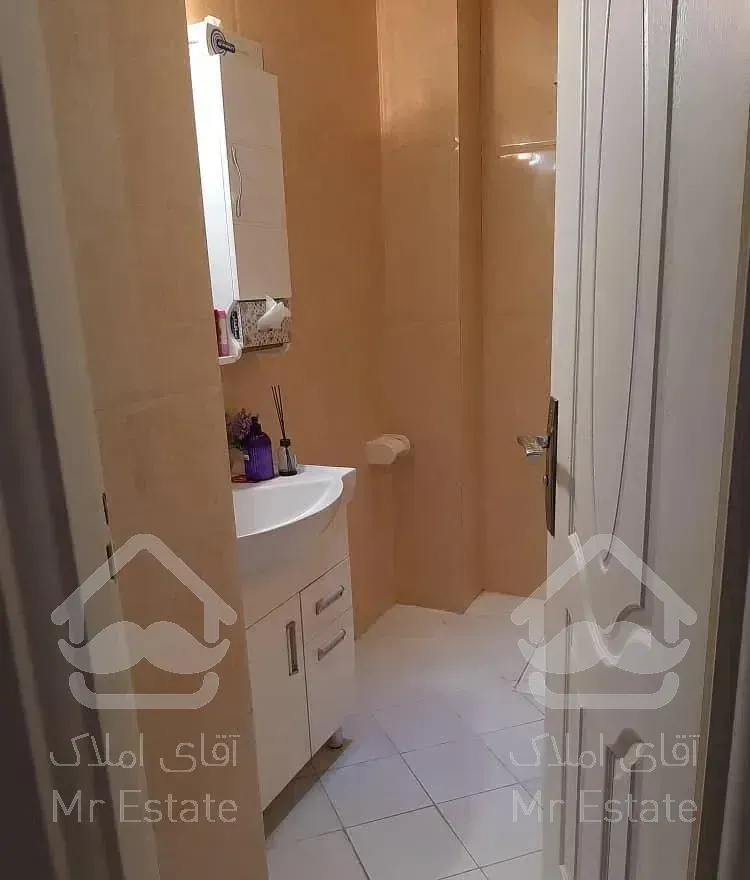 ١٠٠متربسیار شیک و خوش نقشه غربیهاى تهرانپارس