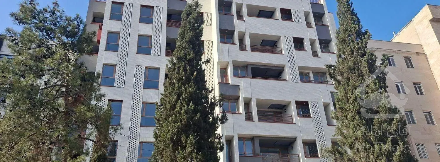 فروش آپارتمان ۱۳۰ متری ۳ خوابه در ستارخان