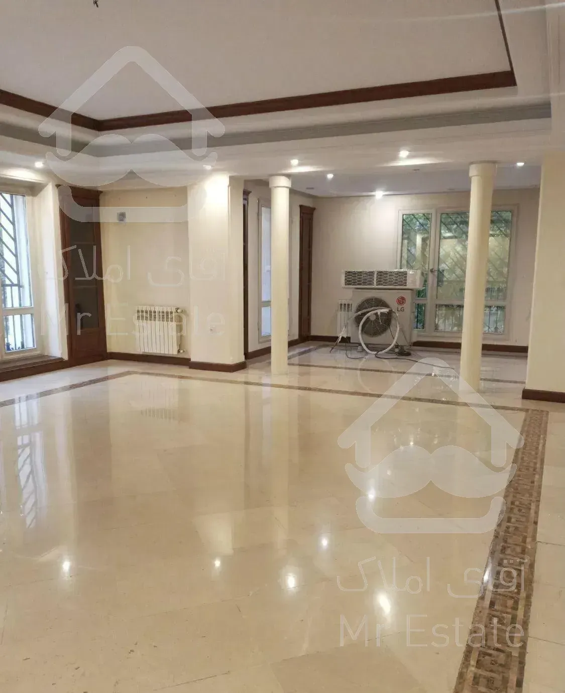 آپارتمان ۲۲۵ متر سه خواب تک واحدی