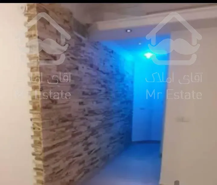 اپارتمان۸۱متری ۲ خواب، وام دار، قابل رهن، خوش نقش، فول امکانات