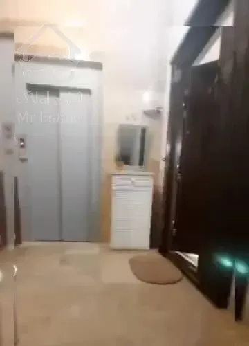 فر‌وش آپارتمان ۱۱۰ متری طبقه ۴ روبه نما