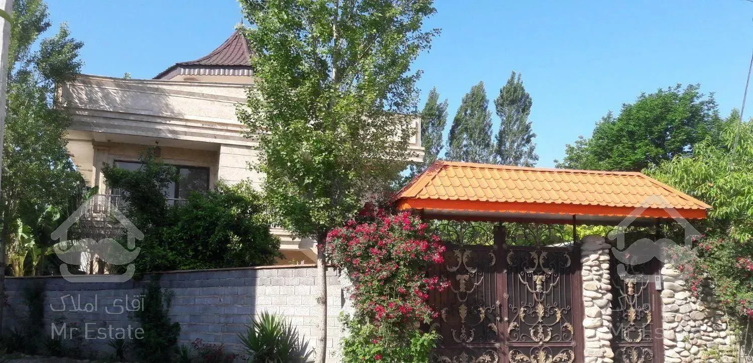 ویلا دو طبقه مجزا