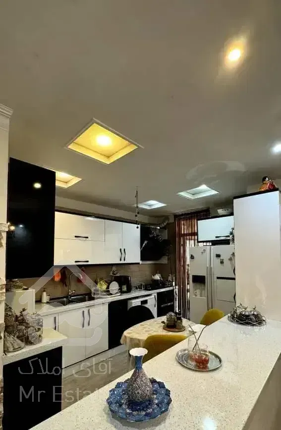 ۱۱۰متری دوخواب/چهارباغ جنت آبادجنوبی/کم واحد/۸ساله