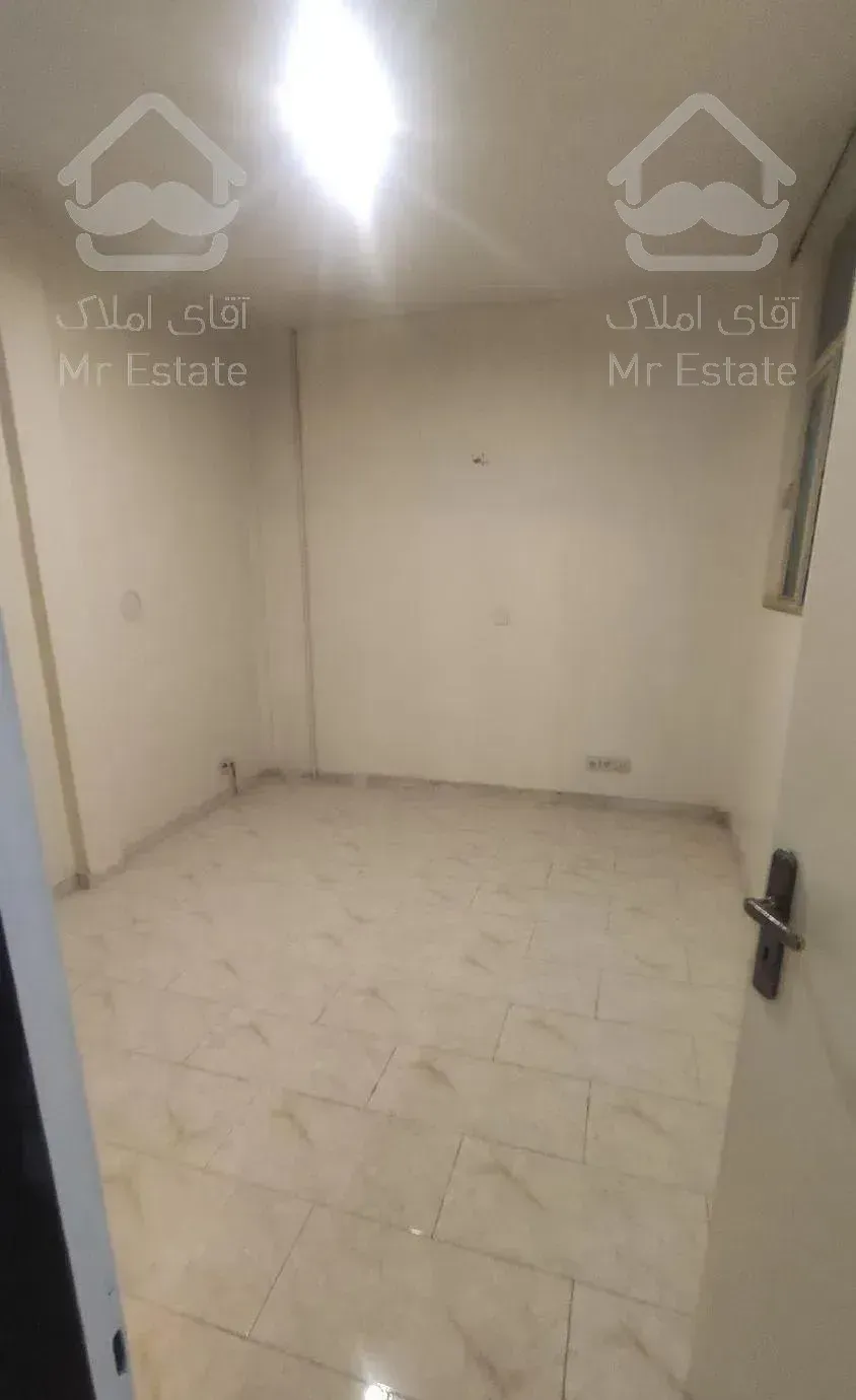 آپارتمان ۹۵ متری/تکواحدی/با پارکینگ