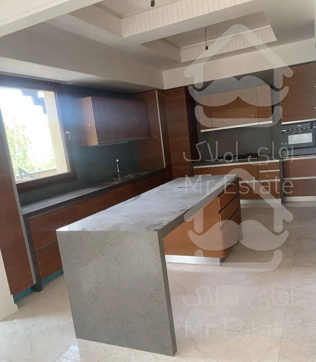 یوسف آباد - 220 متر - 3 خوابه - فول امکانات