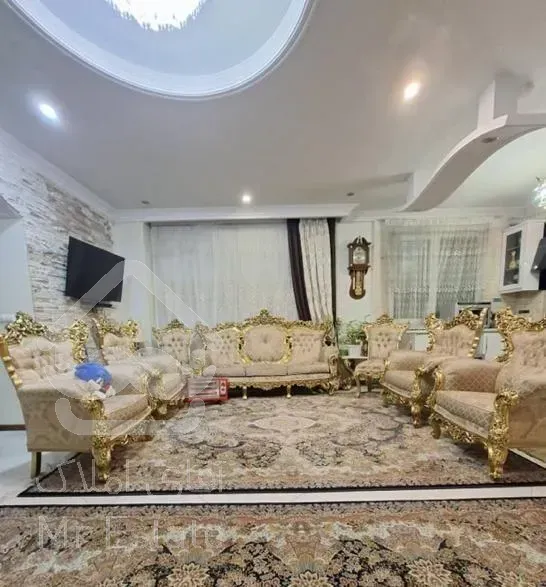 سالن پرده خور / ۷۵ متر فول امکانات / کوچه ۸ متری